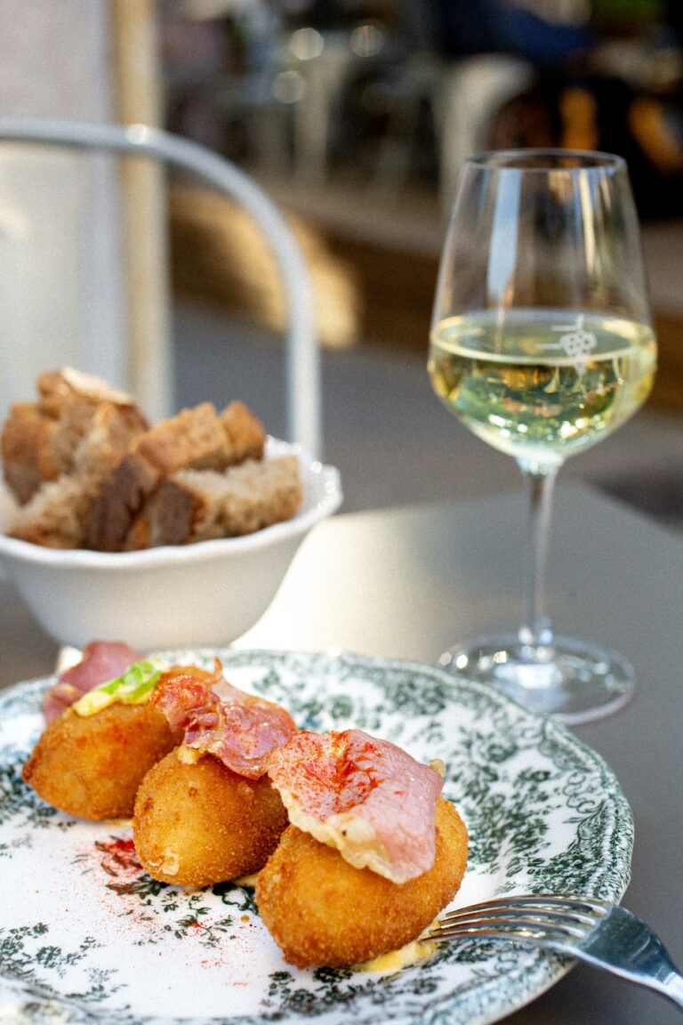 Croquettas Poitrine de Porc, Jambon Cru, Mayonnaise Carotte Piquante
